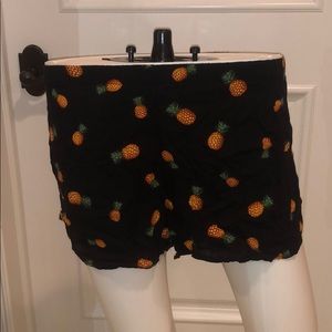 Pineapple flowy shorts